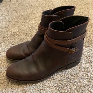 Handmade in Spain leather Chelsea boot